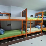 Tias Hostel *
