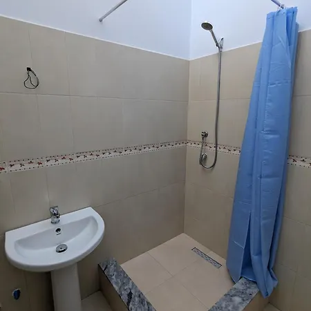 بيت شباب Tias شكودر