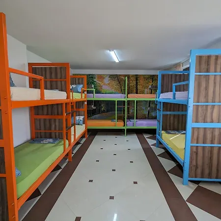 Tias Hostel Shkoder